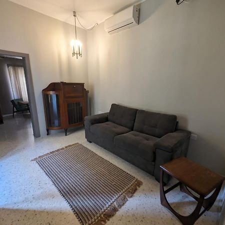Stylish Retro Suites 弗洛里亚纳 外观 照片